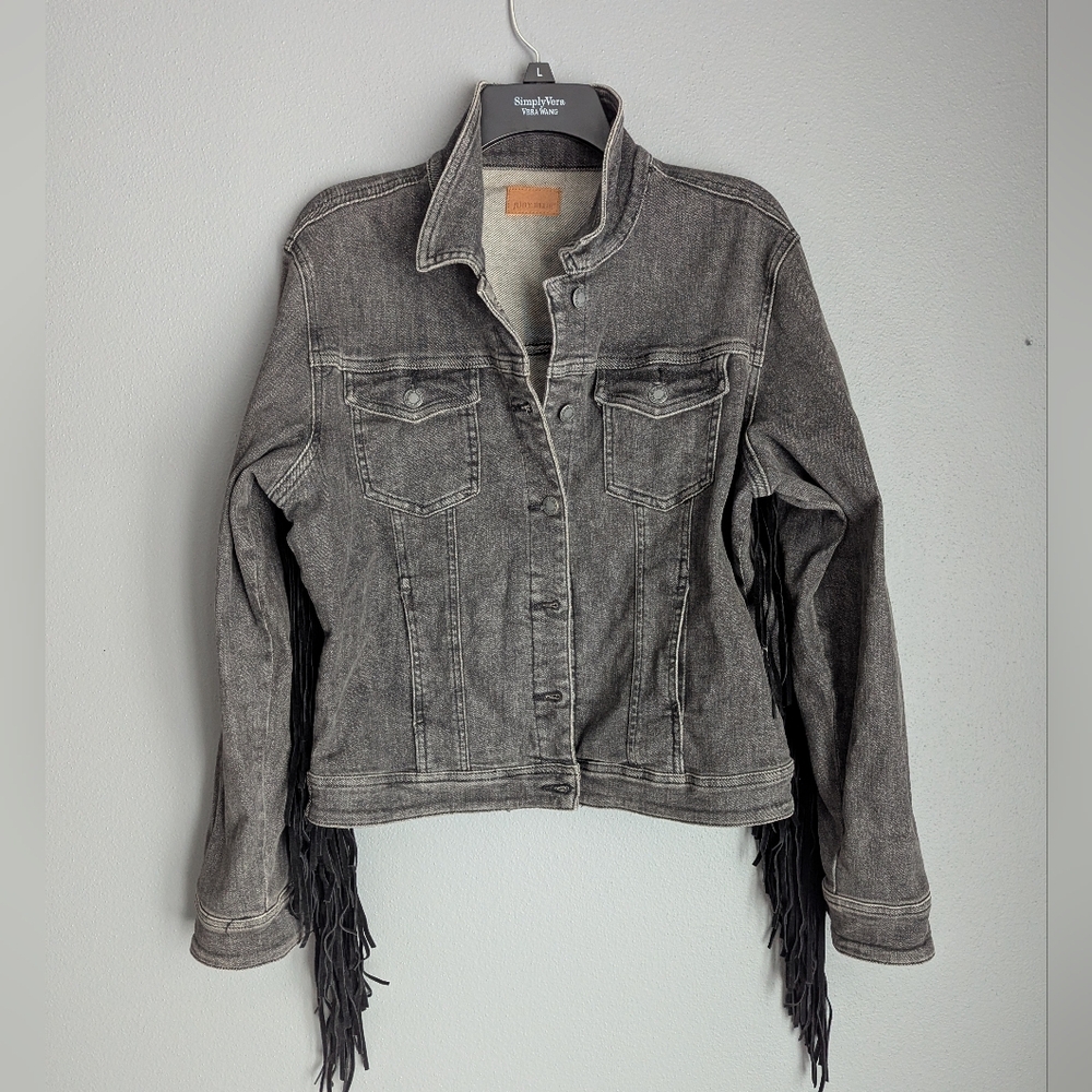 Judy Blue Black Gray Denim Jacket With Black Fringe Size Women's Large.